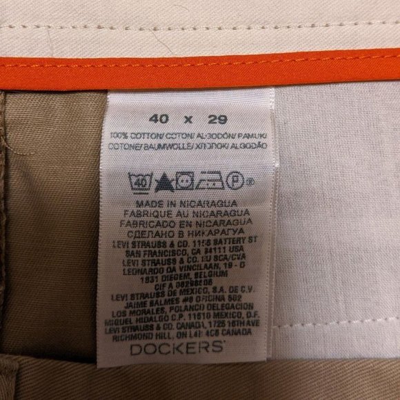 3/$15  40 X 29 Dockers - Picture 2 of 3